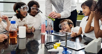Pós-Graduação em Metodologia de Ensino da Física Pós-Graduação em Metodologia de Ensino da Física
