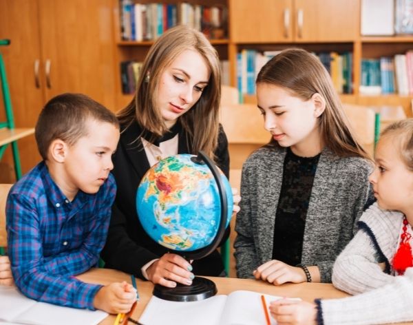 Pós-Graduação em Ciências Humanas, Sociologia, História e Filosofia